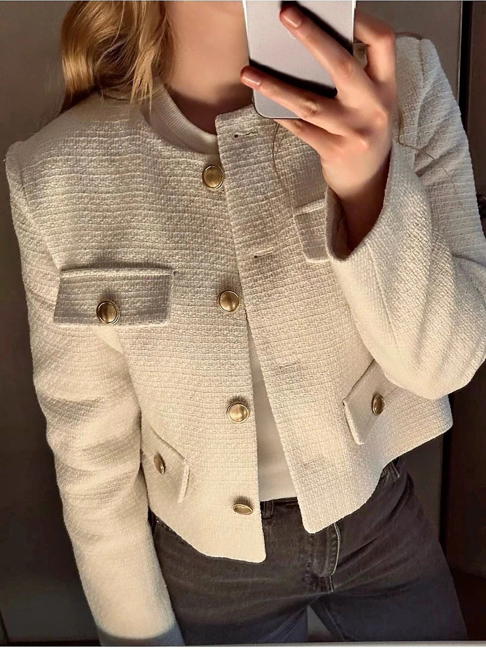 Zara Textured Cropped Jacket in Cream Size Medium Like New